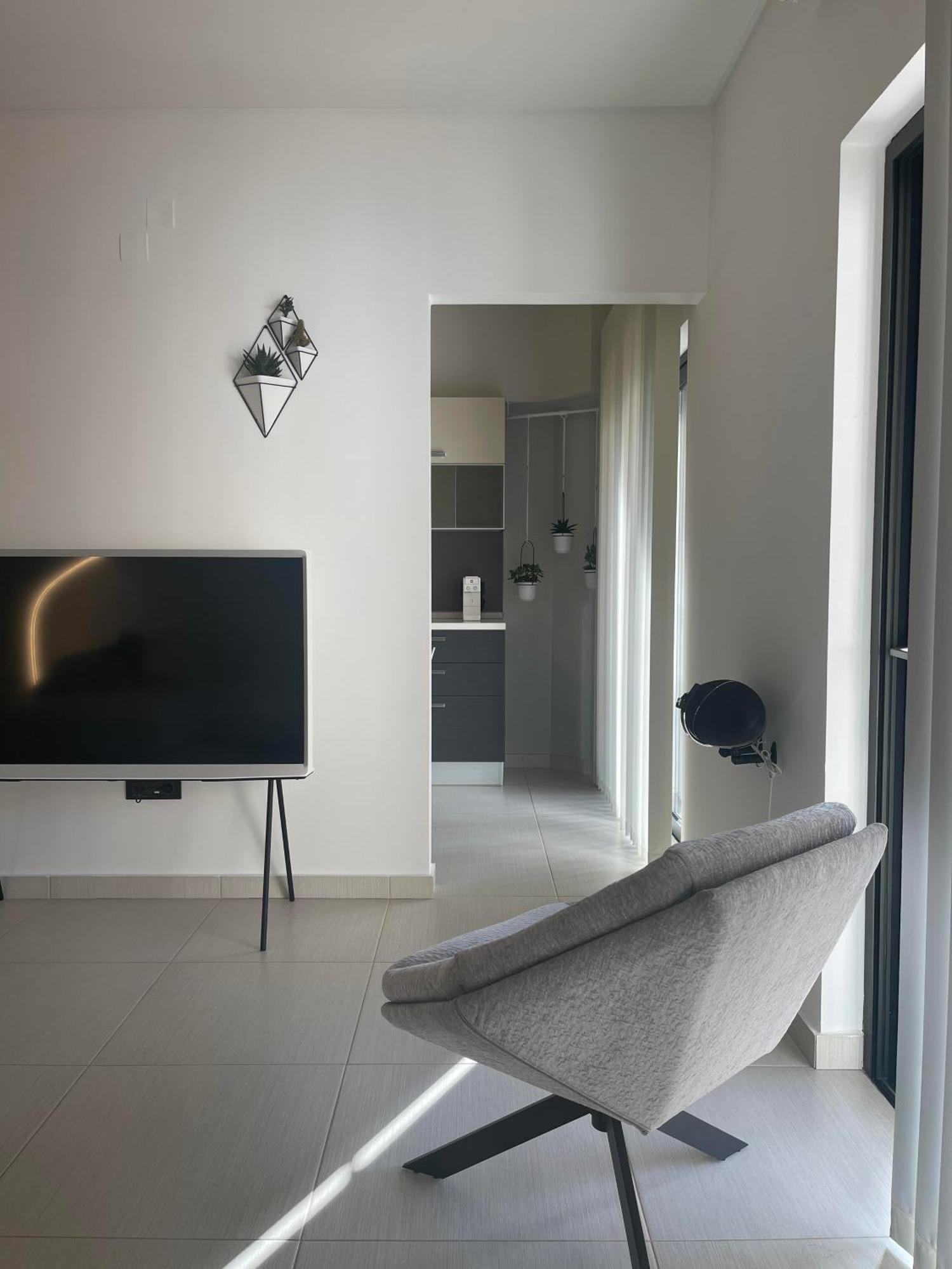 Omni House White Ioannina Exterior foto
